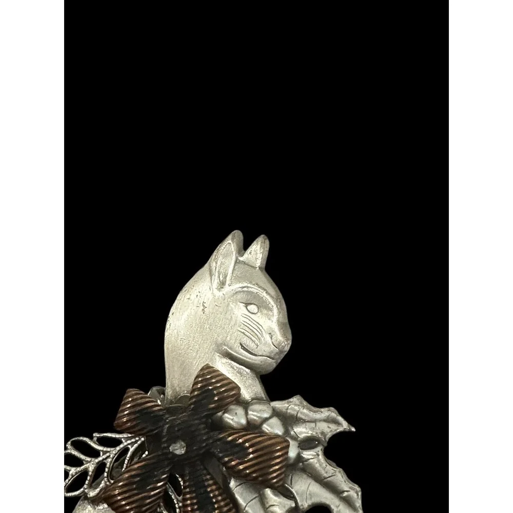 The Unbranded Brand vintage silver